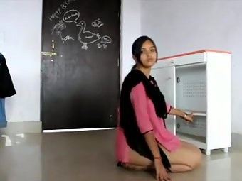 Sweet Indian GF In Pink Shirt Strip Naked Fucked Hard By Boyfriend