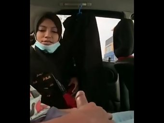 Desi Sex Scandal and Porn MMS of college girl giving blowjob