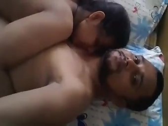 Desi Muslim Couple Honeymoon Sex Scandal MMS